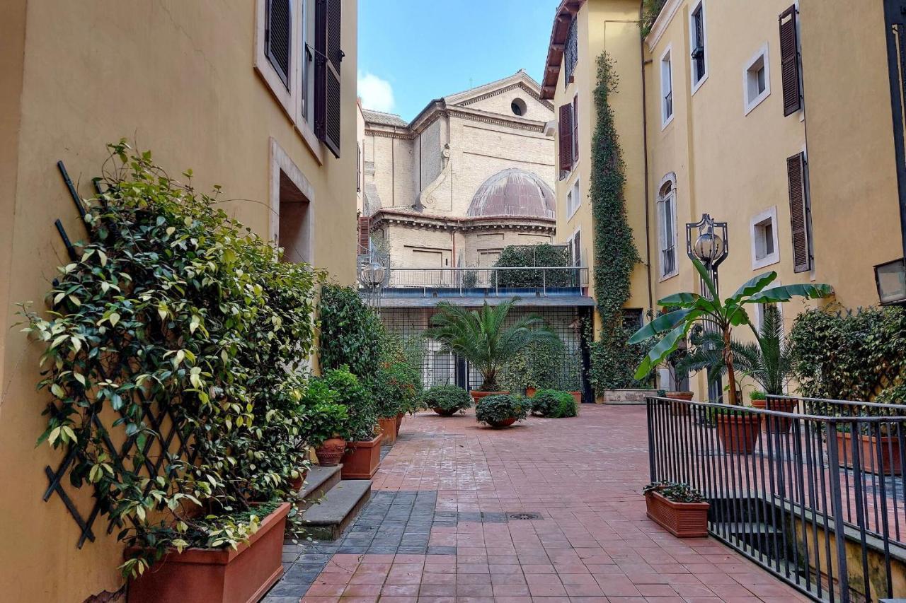 Appartement Luxury Di San Giacomo à Rome Extérieur photo