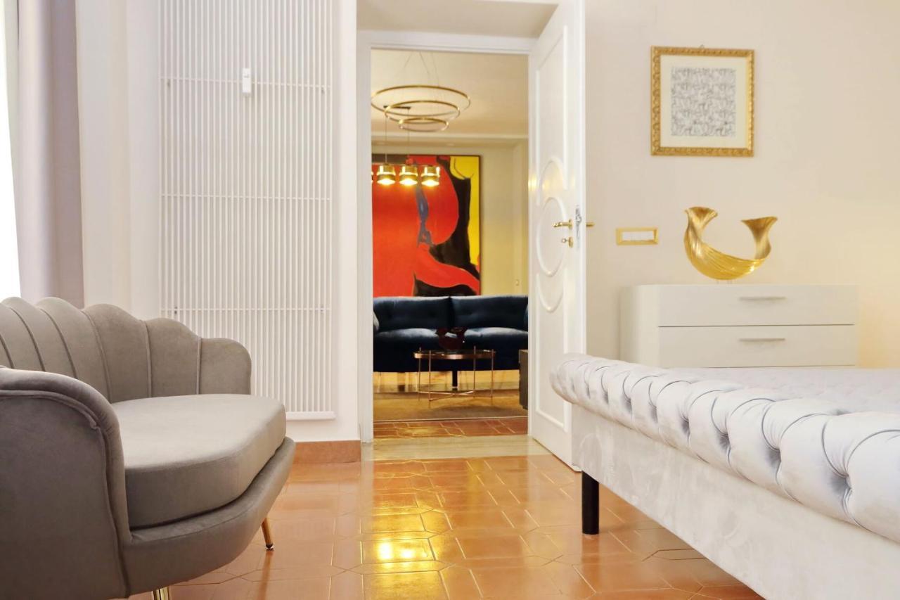 Appartement Luxury Di San Giacomo à Rome Extérieur photo